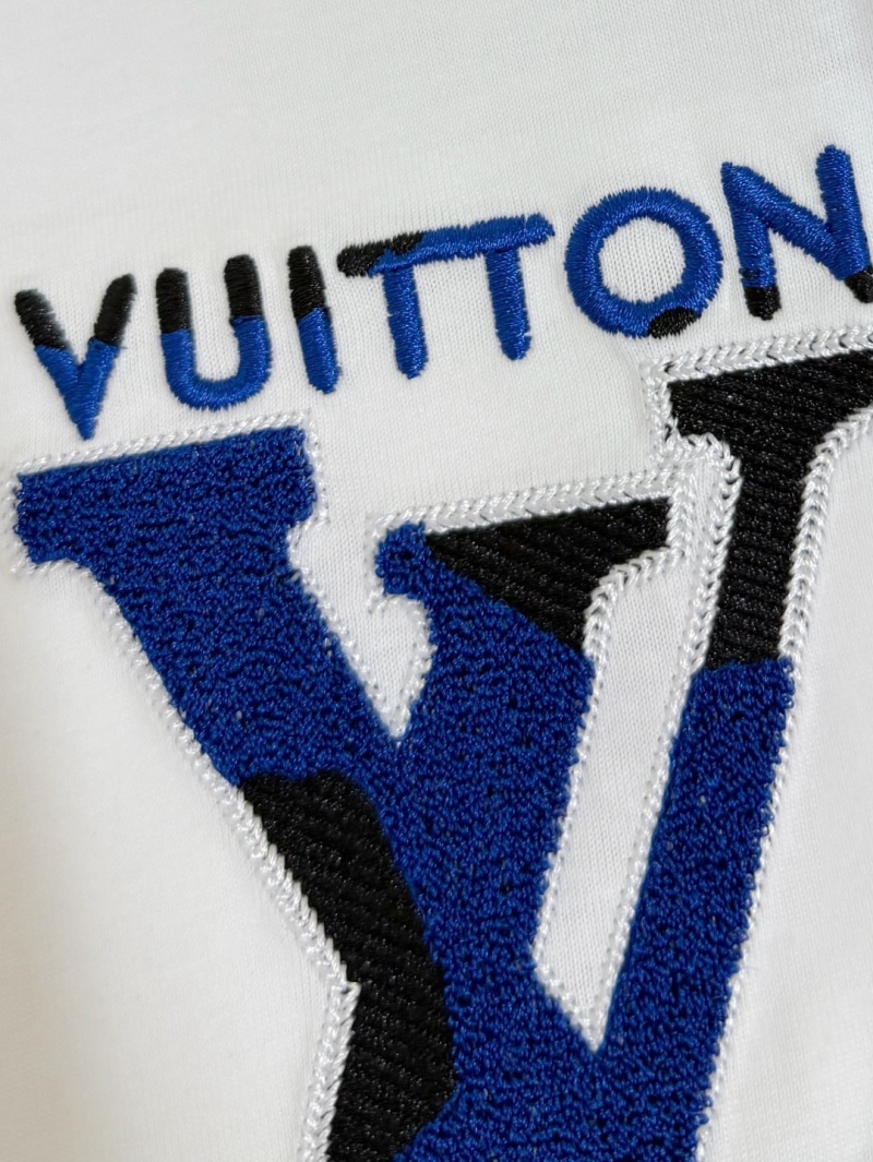 l0vis Vvtt0n t-shirt